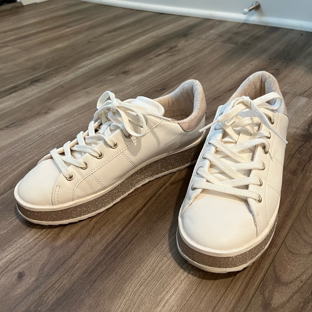 ZARA basic white shoes